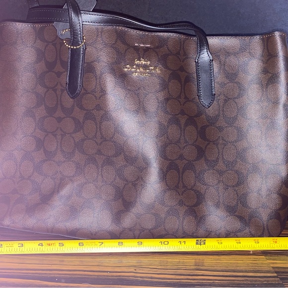 COACH brand leather brown tote bag with COACH signature logo 16 x 12 inches - Picture 11 of 15